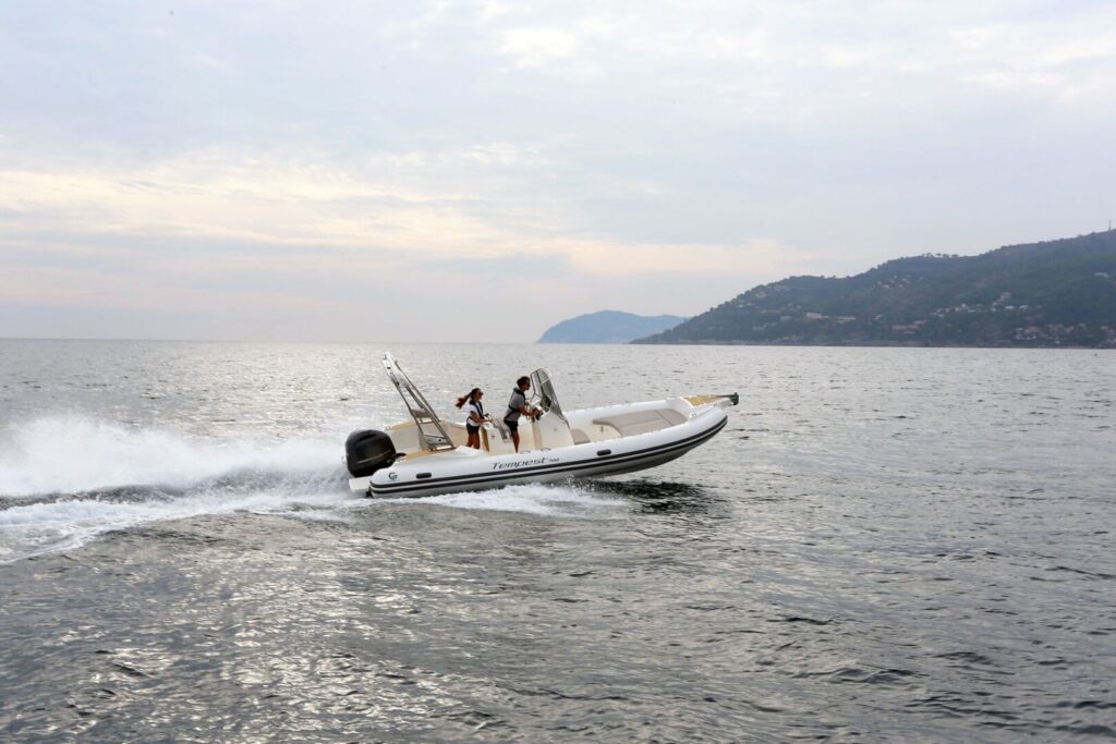 Location - Bateau - Capelli tempest 700 - Ibiza
