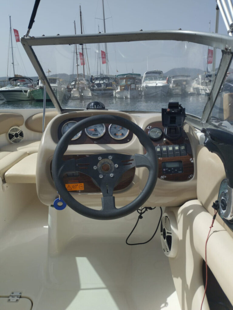 Location de bateau - chaparral 190 ssi - Ibiza