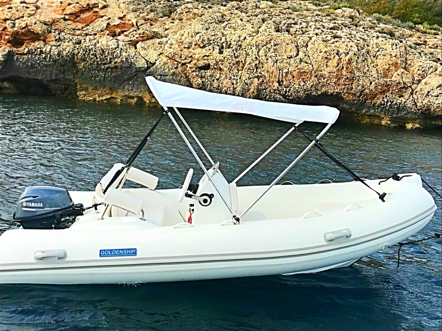 Location de bateau à Formentera, Goldenship