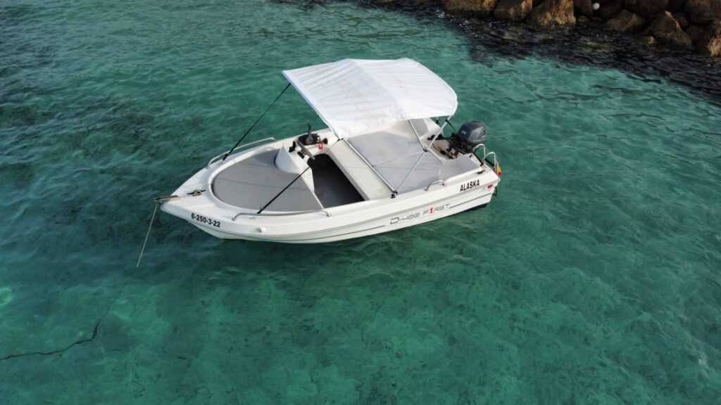 boat no license formentera3