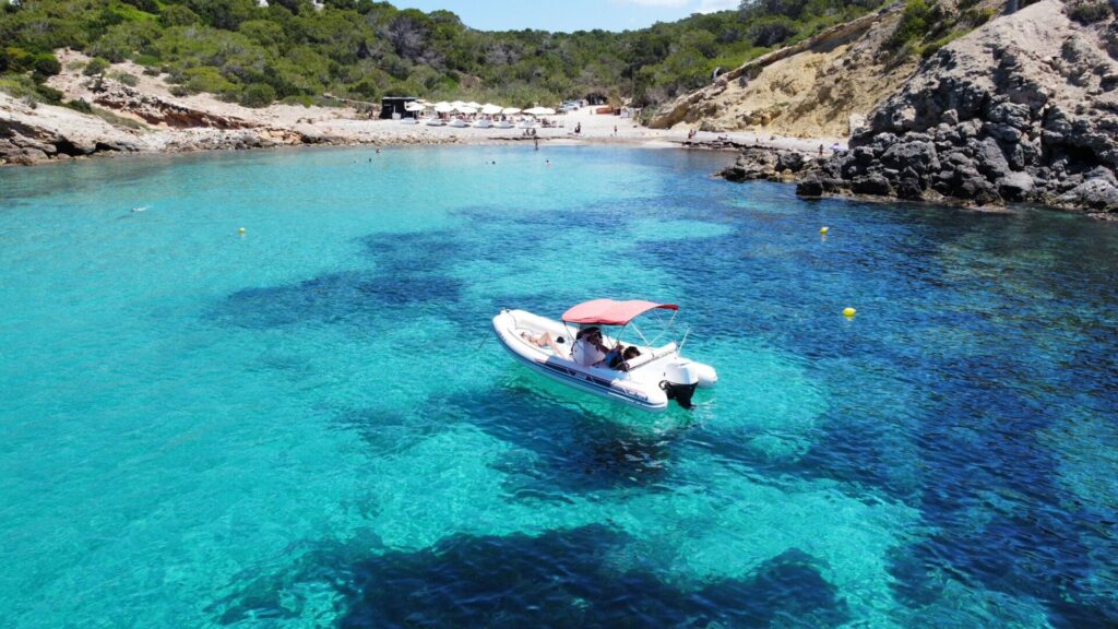 Location-bateau-Ibiza-Selva-600-4-heures-3